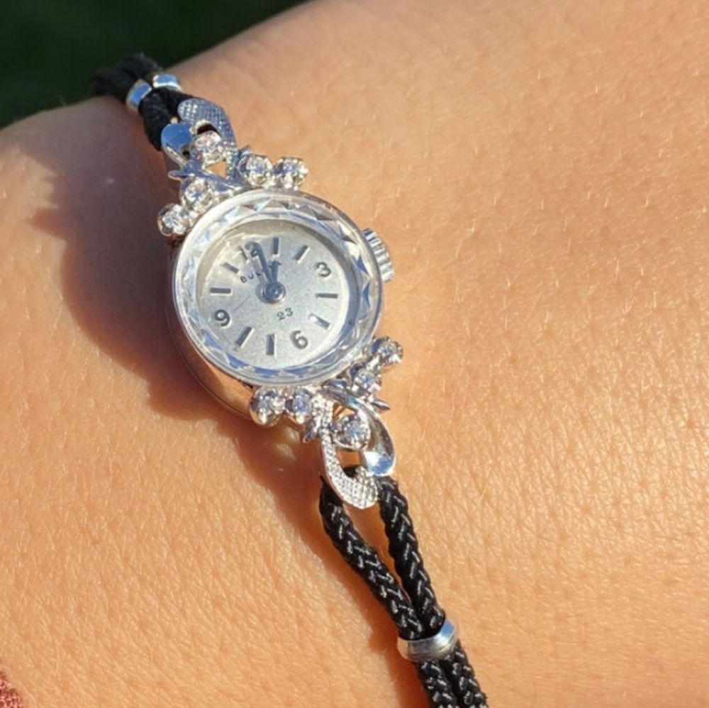 Bulova 1973 Vintage 14k gold diamond watch 💎